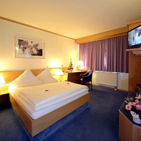 Hotel Bavaria Brehna Εξωτερικό φωτογραφία